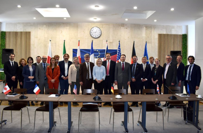 Посли країн G7 відповіли, чи поїдуть з Києва після погроз РФ атакувати столицю